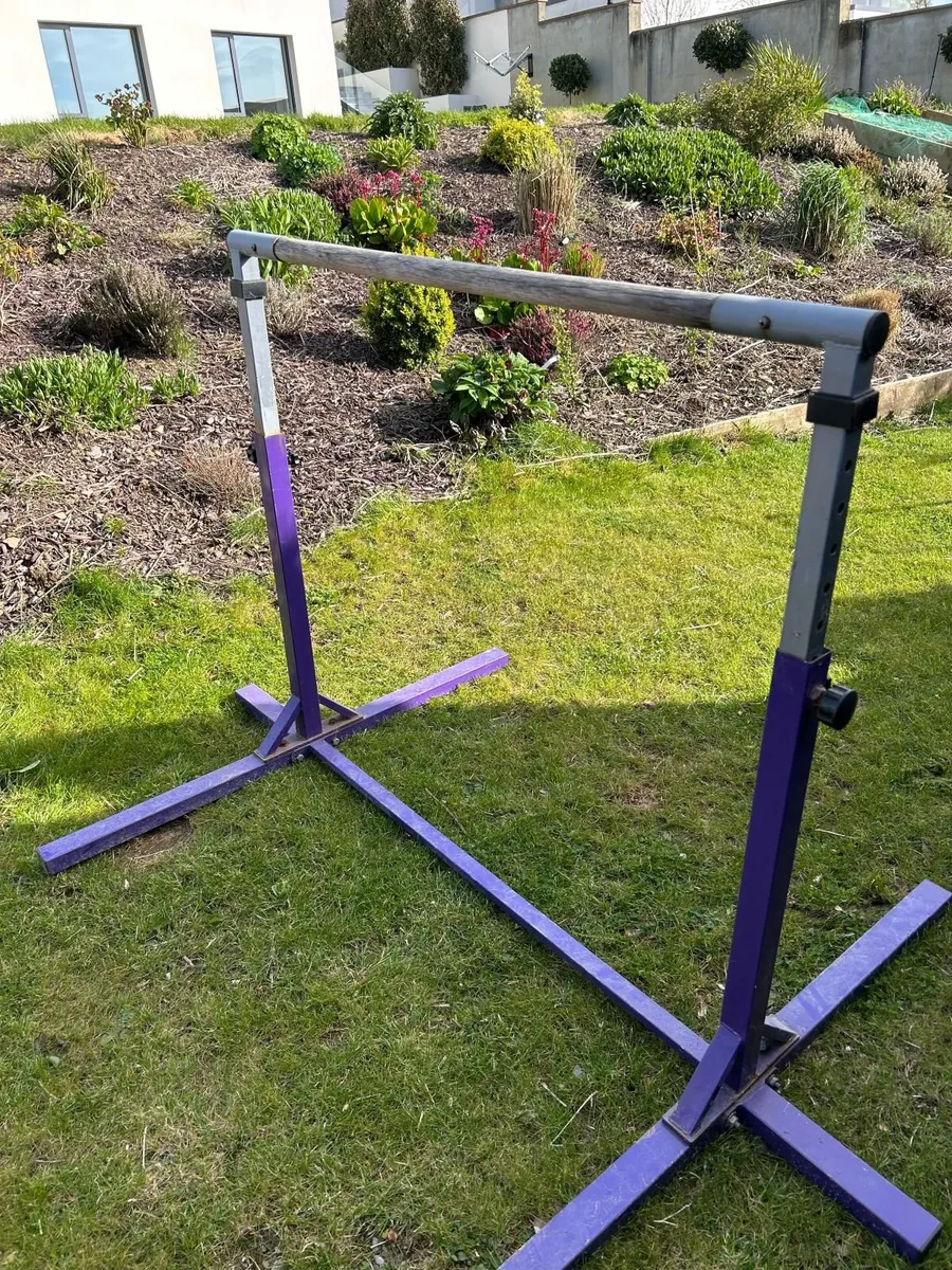 Gymnastics bar - Image 3