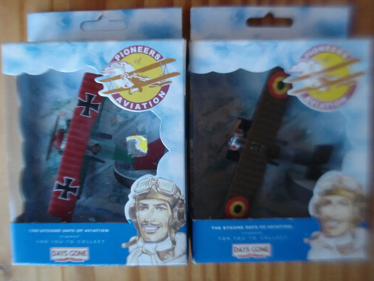 LLEDO DAYS GONE DIECAST METAL MODEL WW1 PLANES. - Image 1