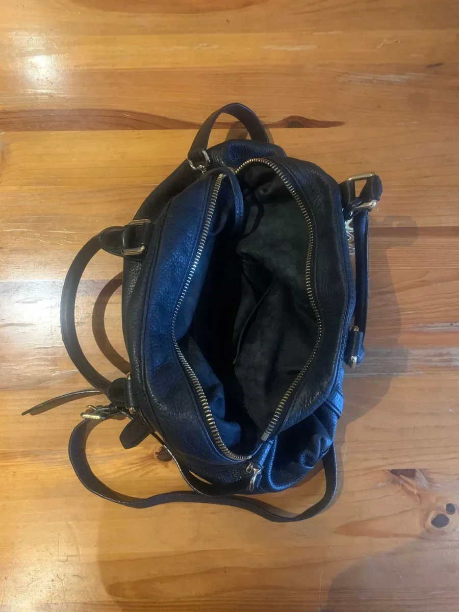 Micheal Kors Black Handbag - Image 3