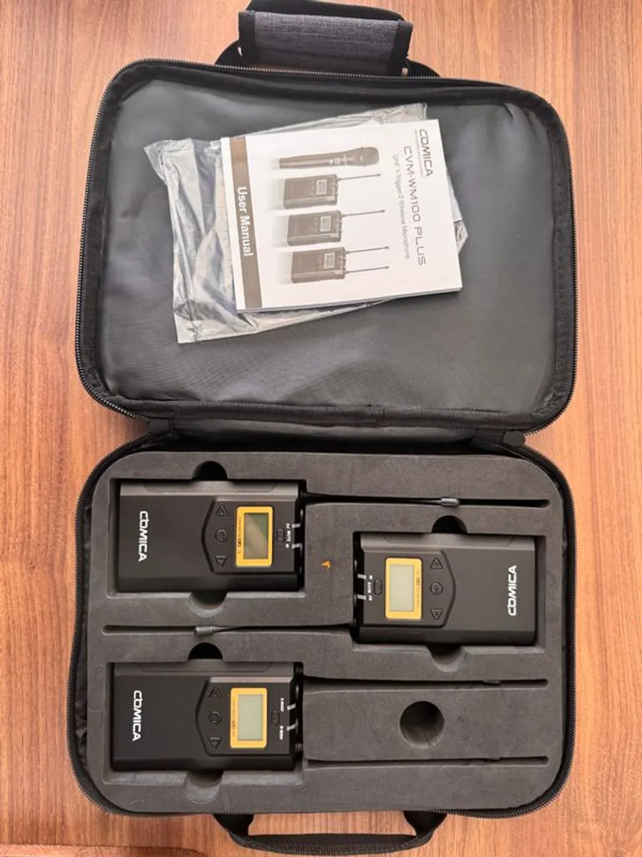 Comica WM100 Plus (A) UHF Wireless Microphone - Image 1