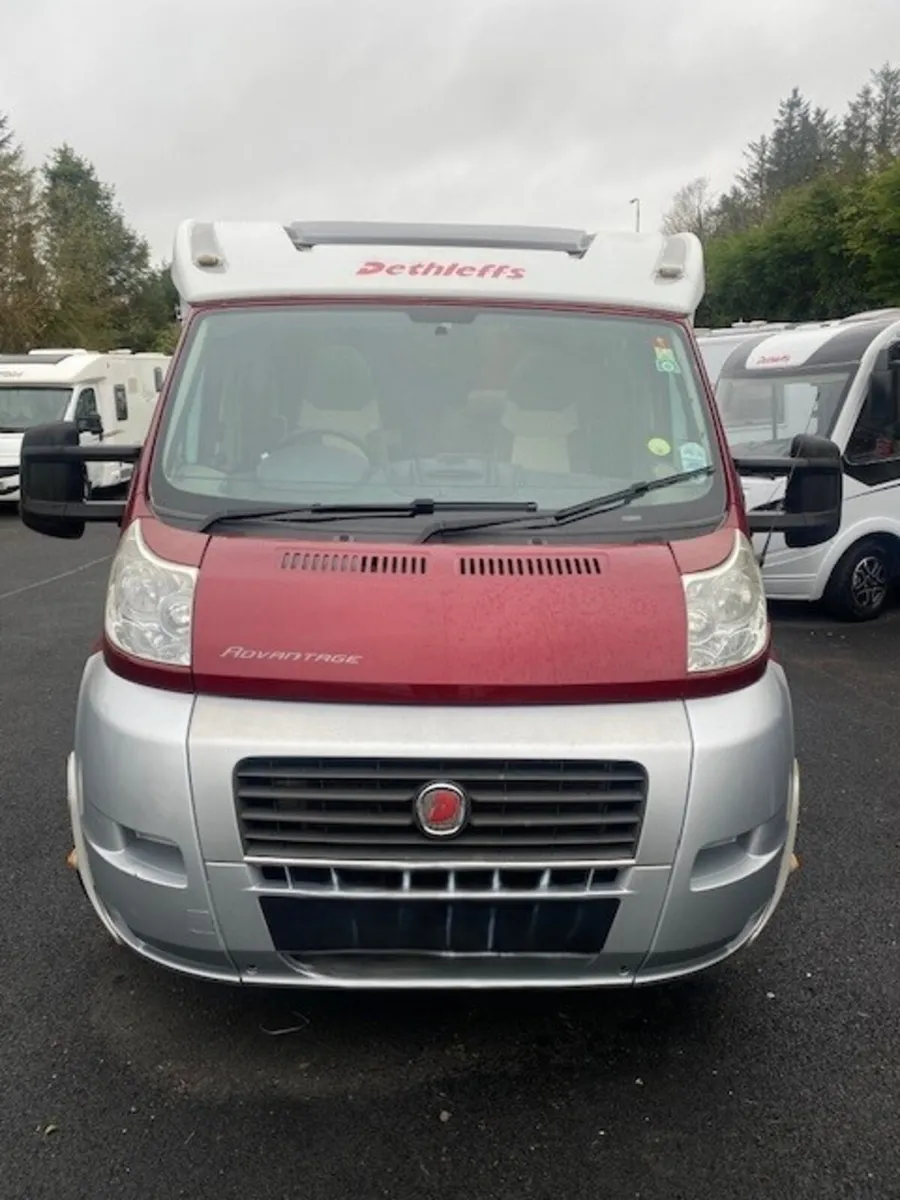 2011 DETHLEFFS ADVANTAGE - Image 1