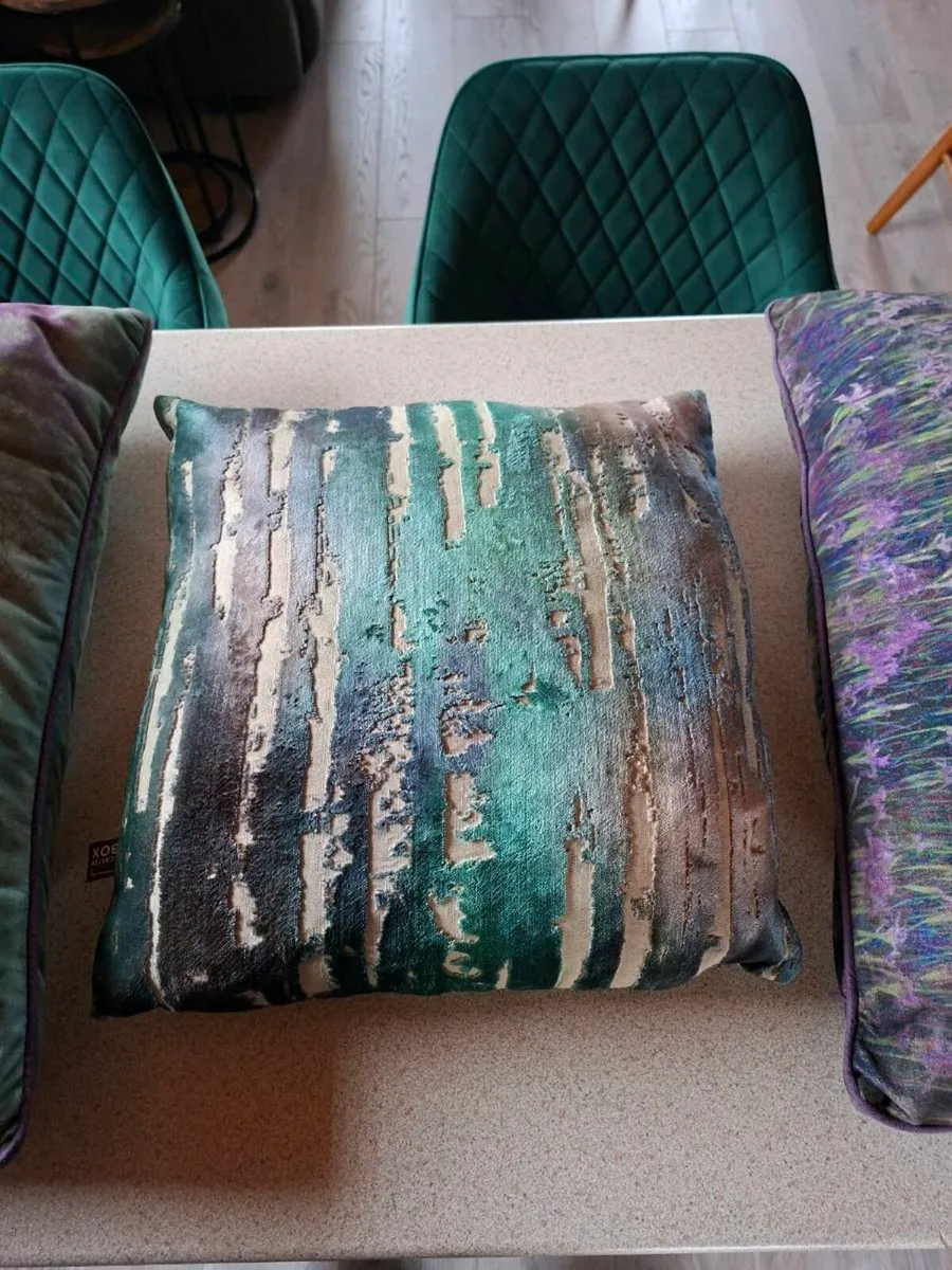 Cushions - Image 2