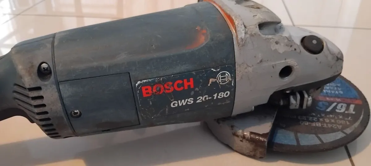 Bosch GWS 20-180 Angle Grinder 110v - Image 4