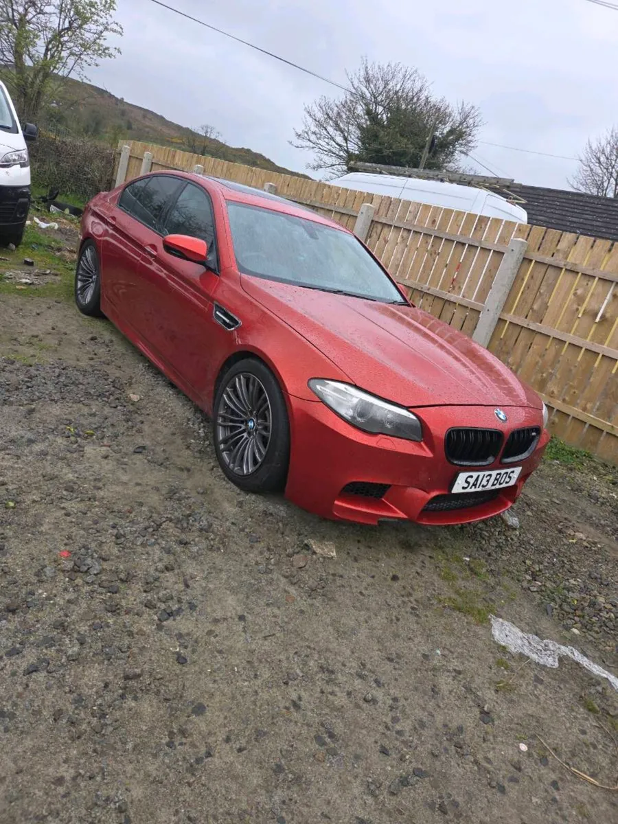 BMW M5 - Image 1