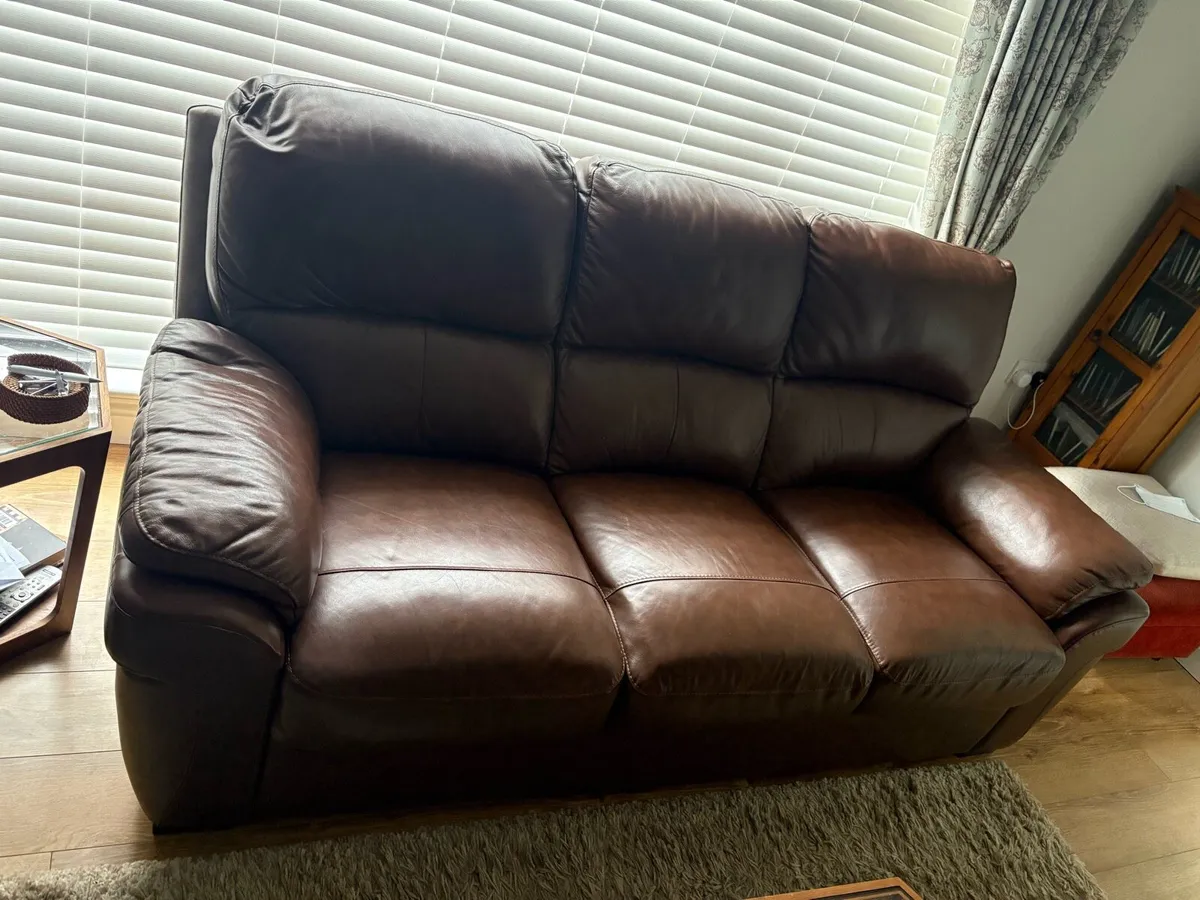 Brown leather sofa - Image 1