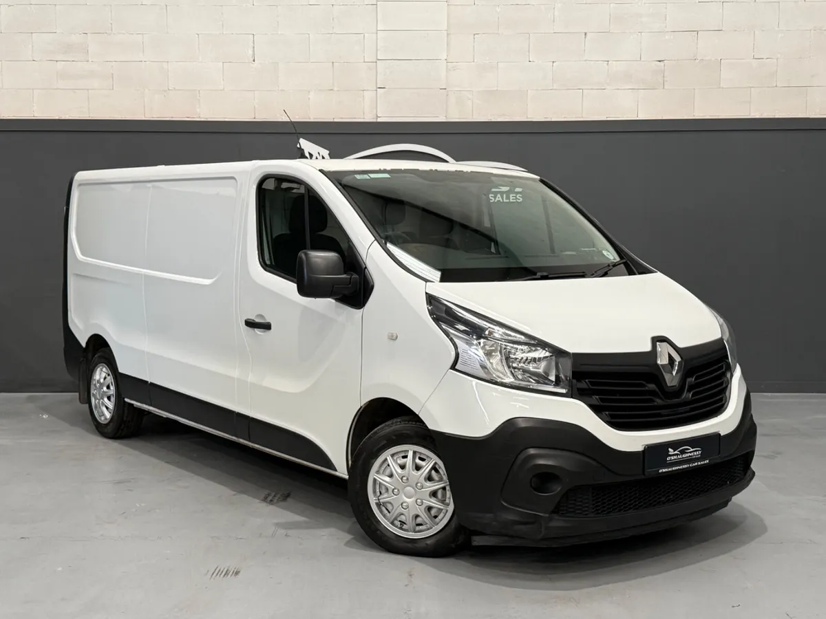 Renault Trafic 2017 NEW DOE LOW MILEAGE €8950 INC - Image 1
