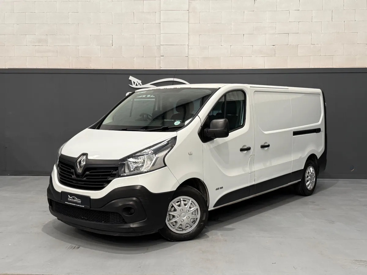 Renault Trafic 2017 NEW DOE LOW MILEAGE €8950 INC - Image 2