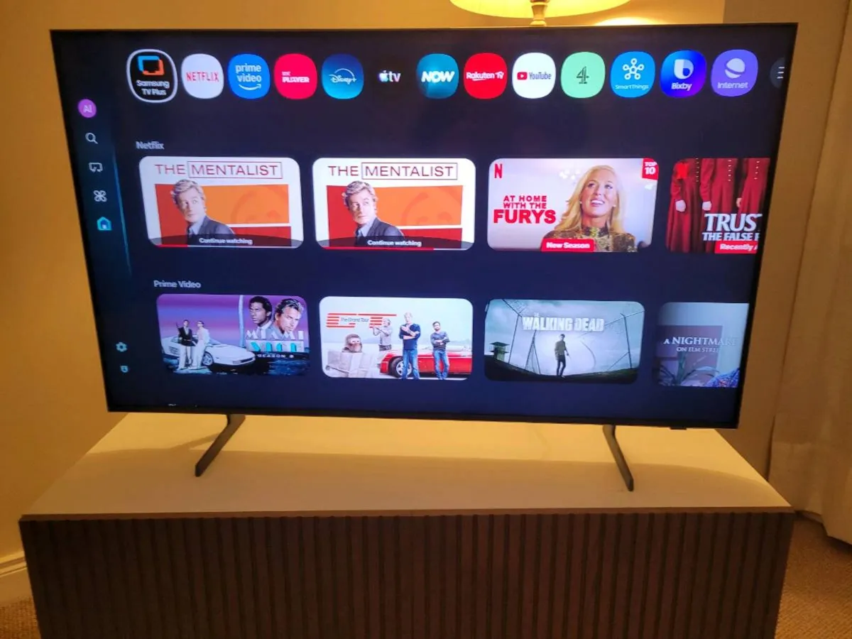 Samsung 50 inch QLED 4K AI smart TV - Image 1