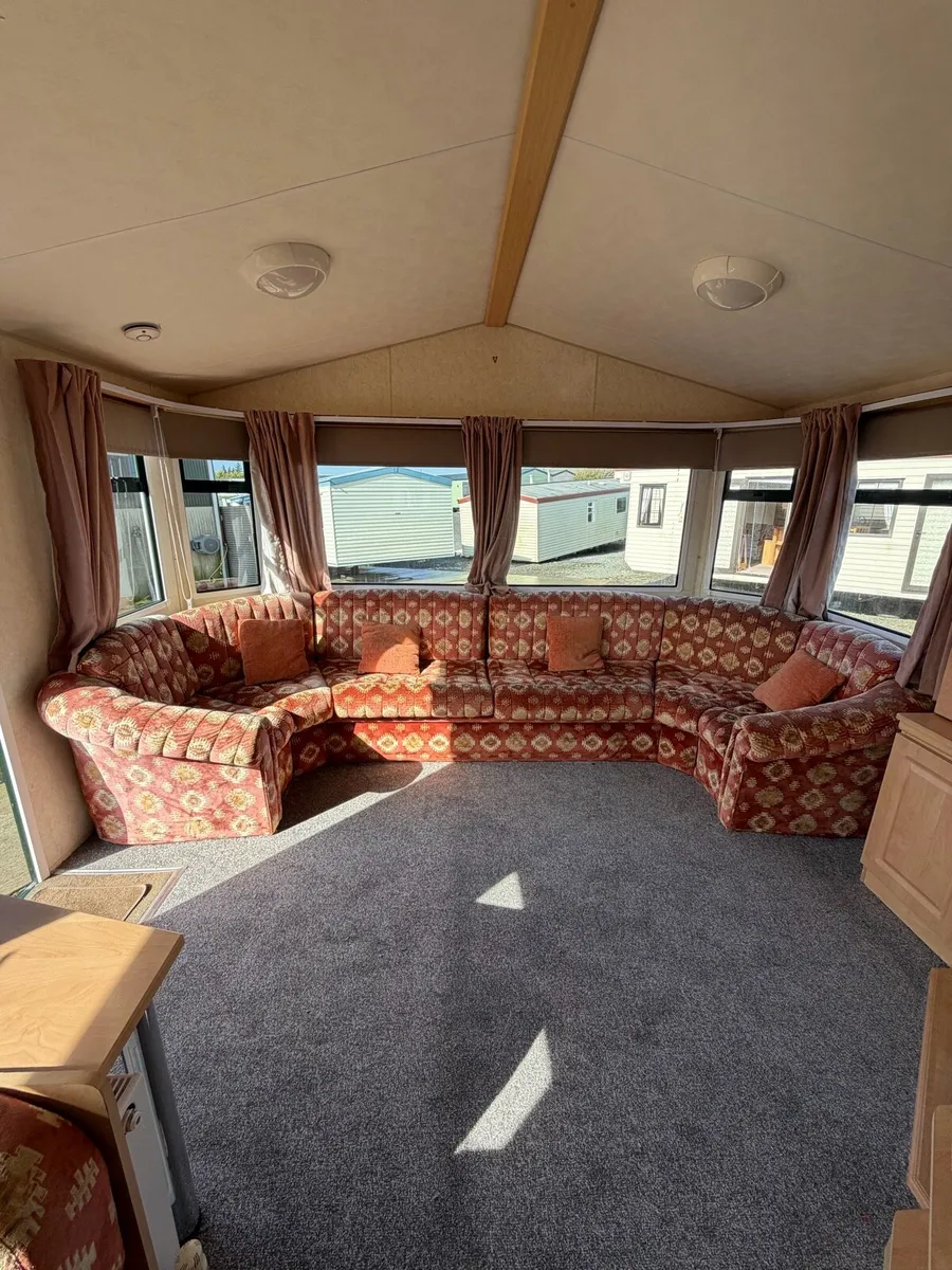 Willerby Westmorland 35 x 12 x 2 Bed - Image 4