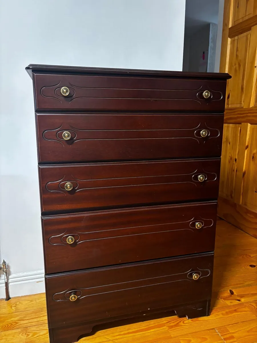 Chest of drawers - Image 1