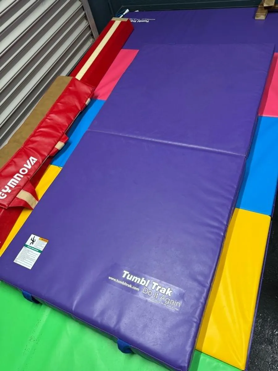 gymnastics Tumbletrack crash mat
