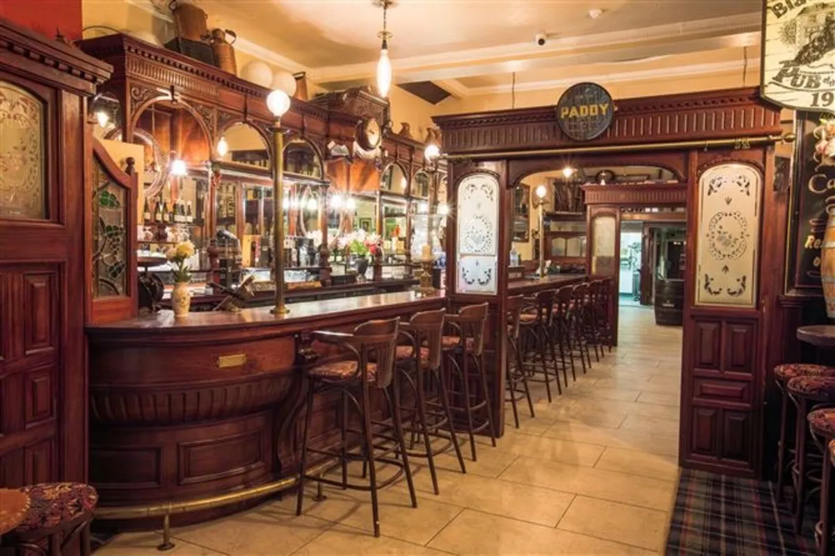 Pub old bar counter - Image 1