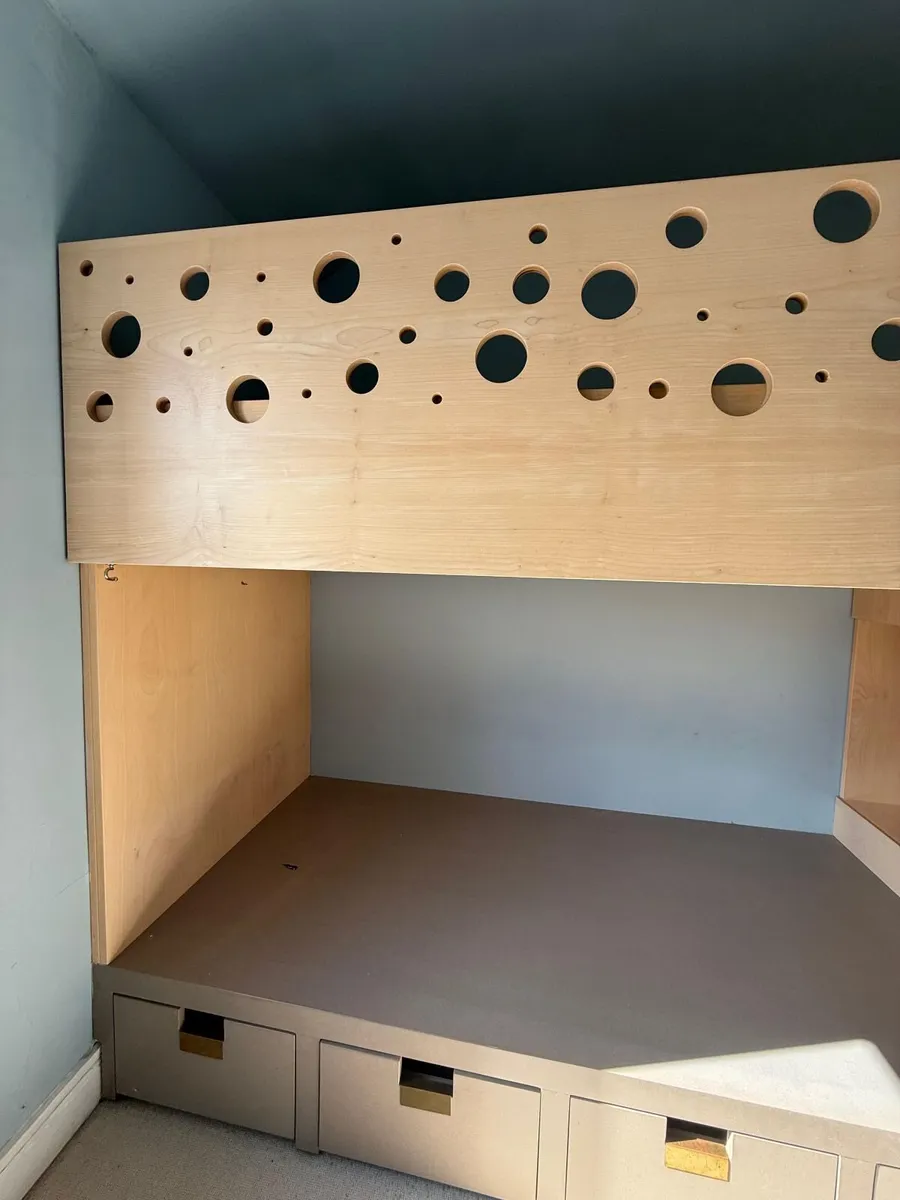 Built In Bunk Beds - Image 3