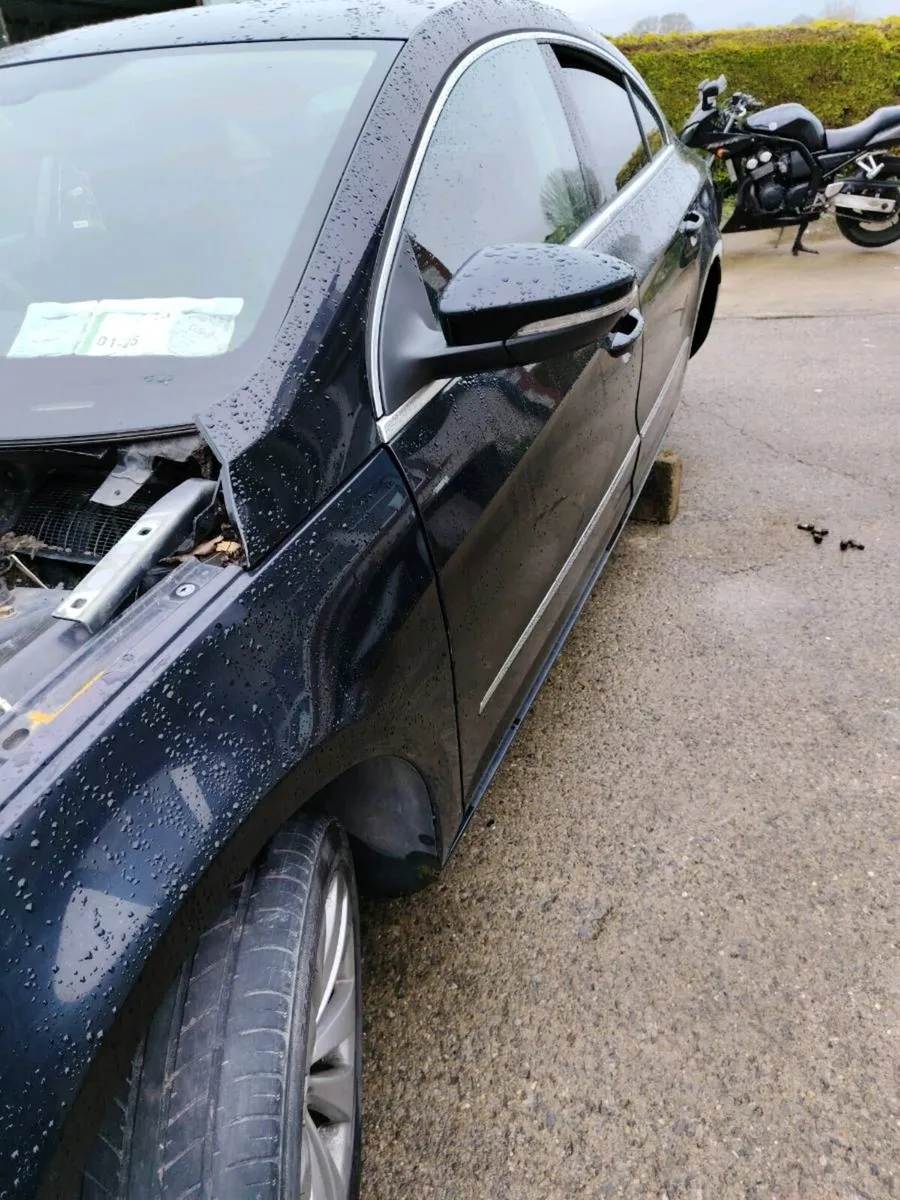 Breaking vaulkswagon CC GT 2009 - Image 2