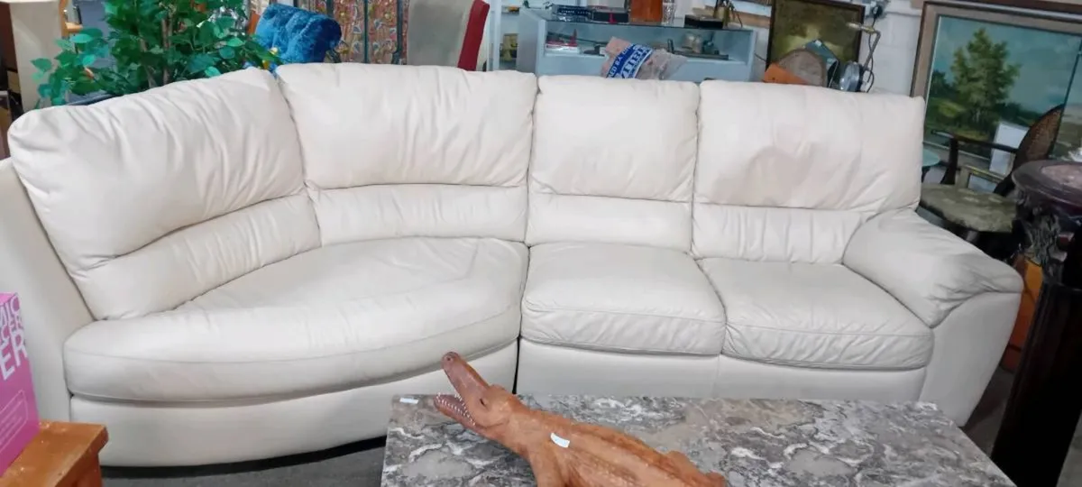 Large Cream Leather Corner Sofa - Image 1