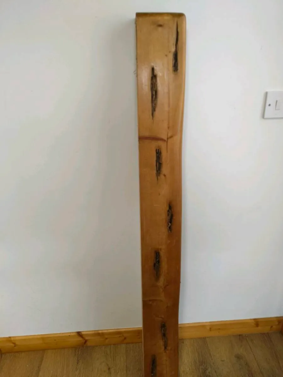 Wood pine mantel - Image 1