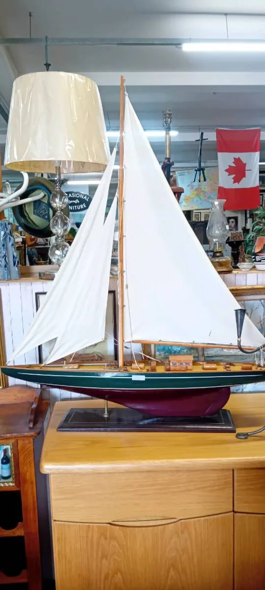 Large Bespoke Made Pond Yacht - Image 1