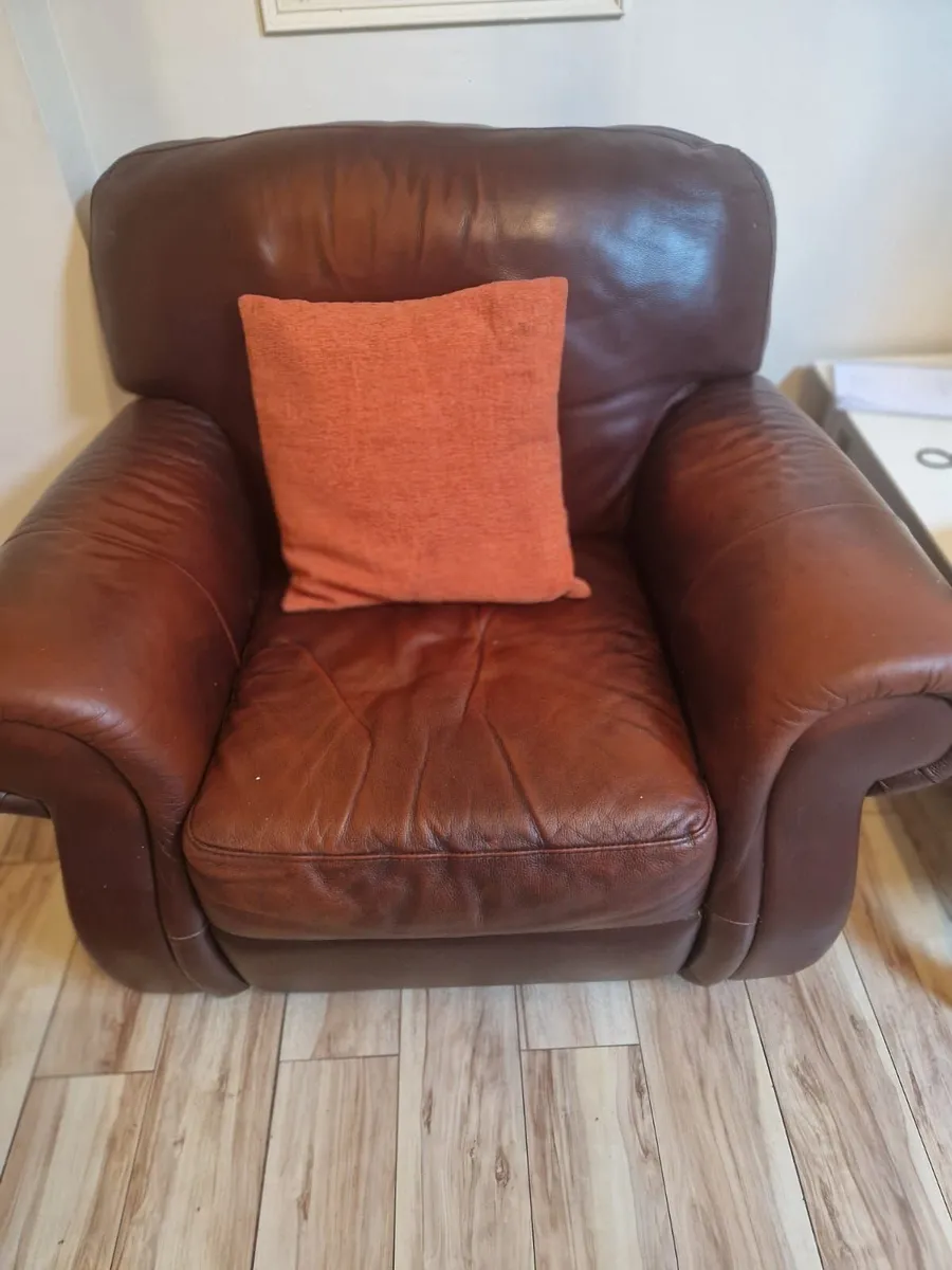 Armchairs and sofa (free) - Image 2