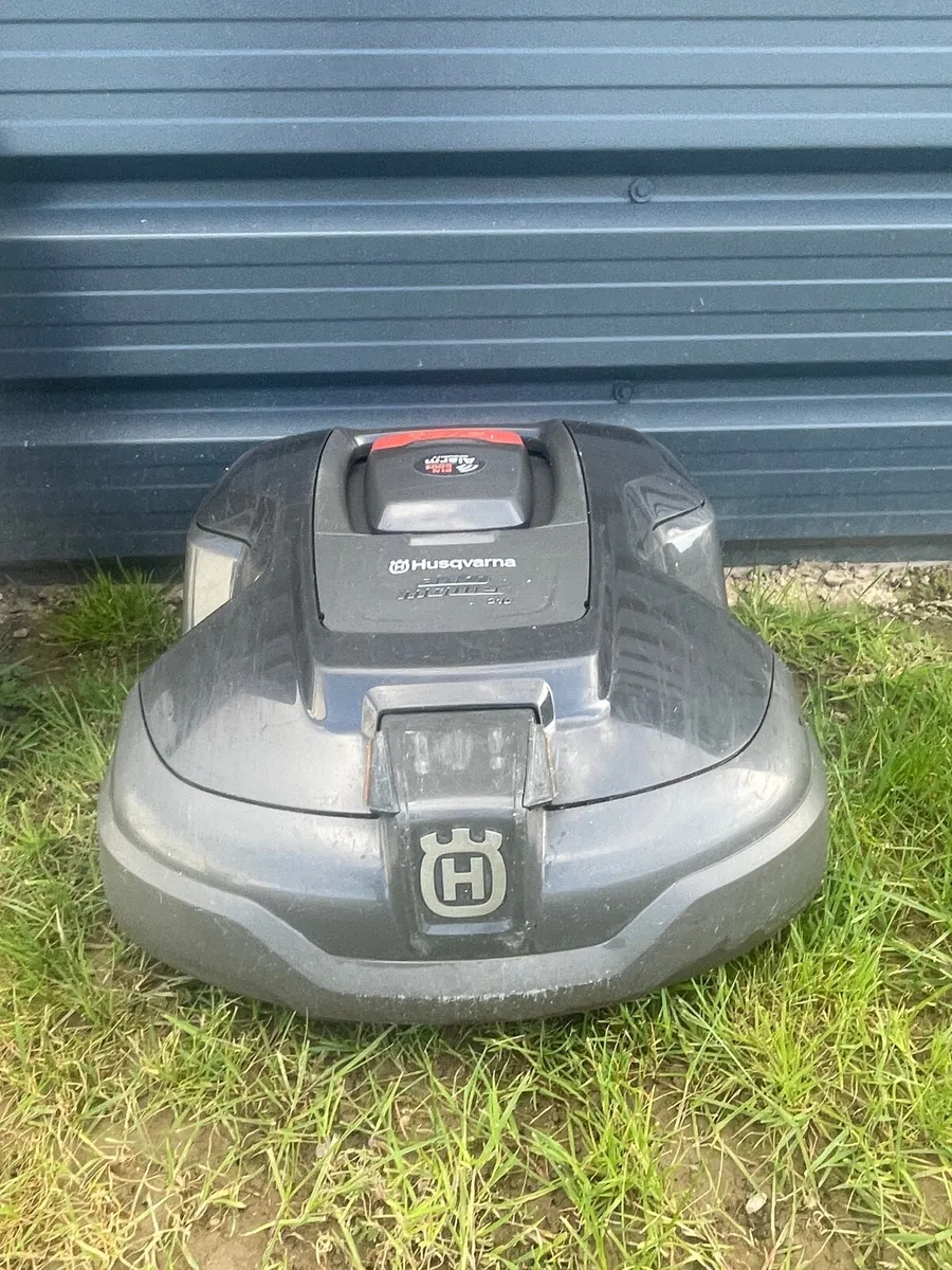 Husqvarna Automower 310 - Image 4