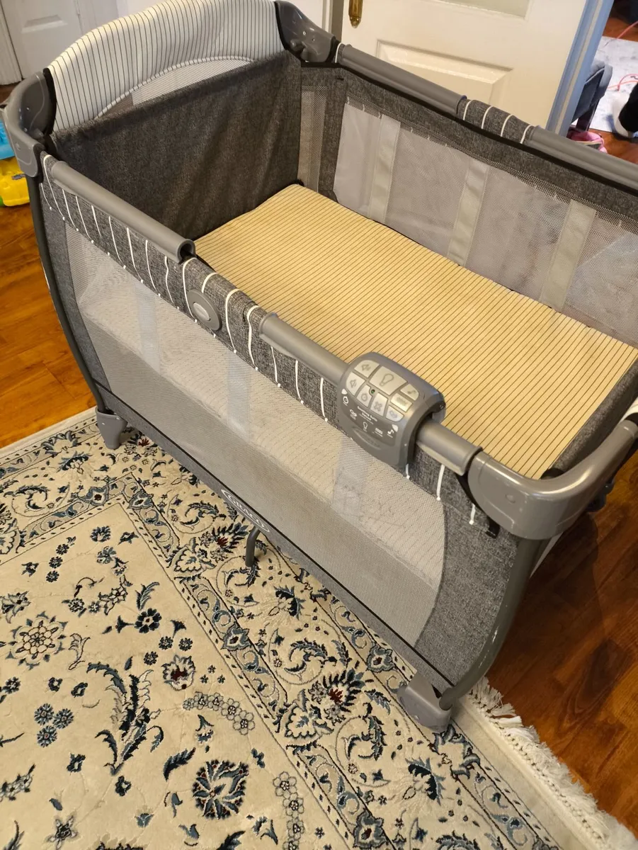 Graco baby cot - Image 2