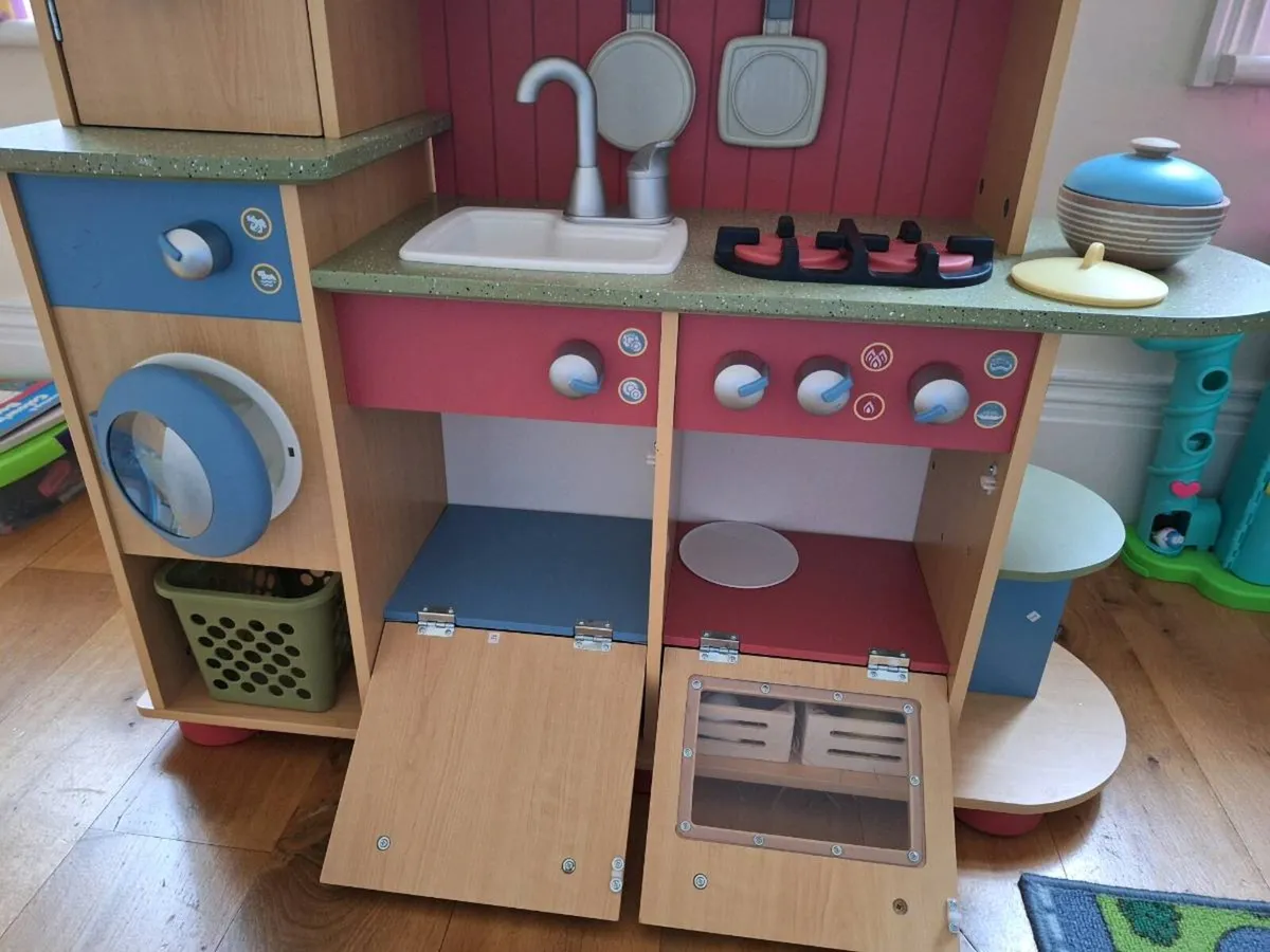 Little Tikes Wooden Play Kitchen with Accessories - Image 4