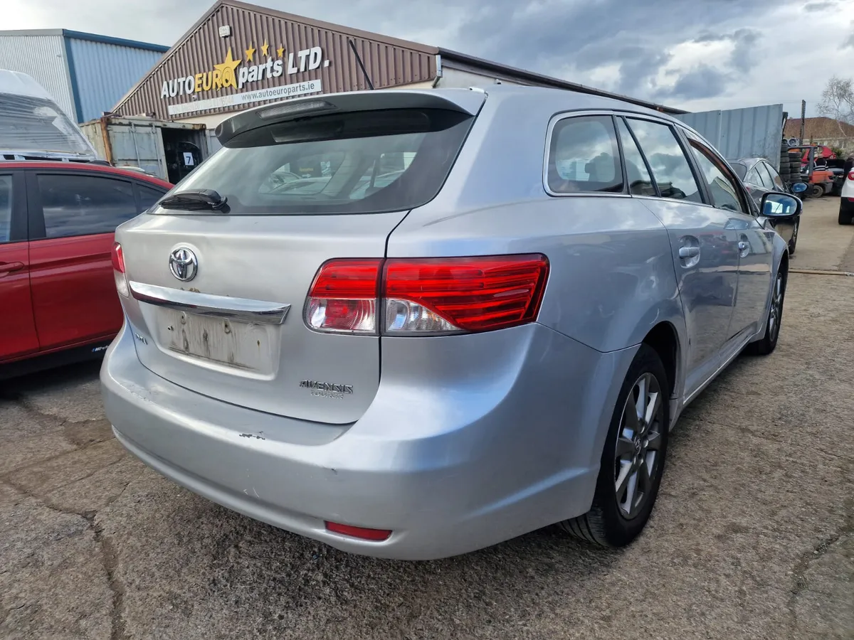 13 TOYOTA AVENSIS ESTATE 2.0 D-4D FOR BREAKING - Image 3