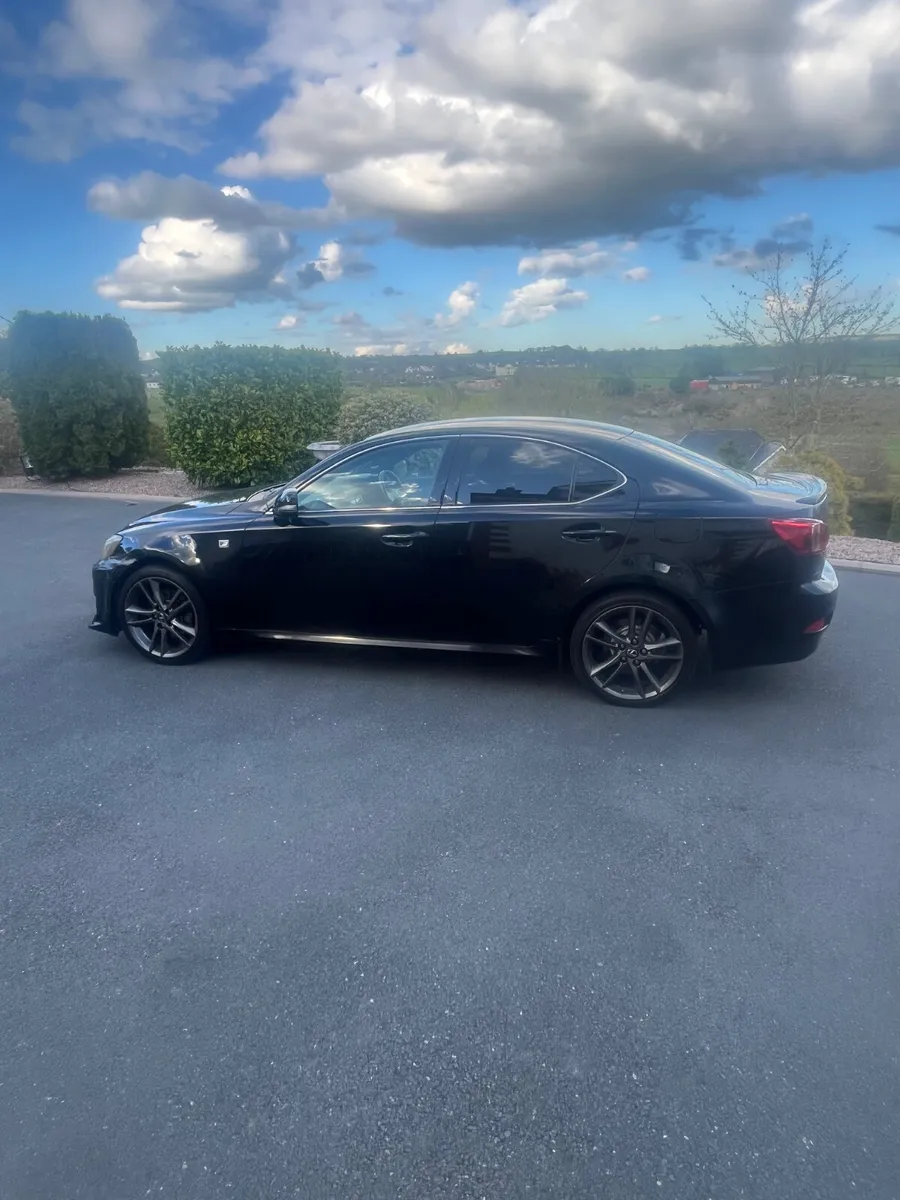 Lexus is 200  f sport - Image 3