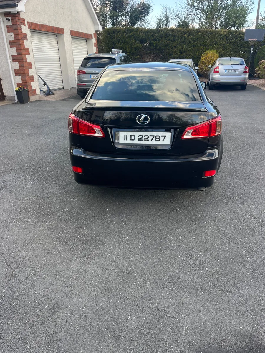 Lexus is 200  f sport - Image 2