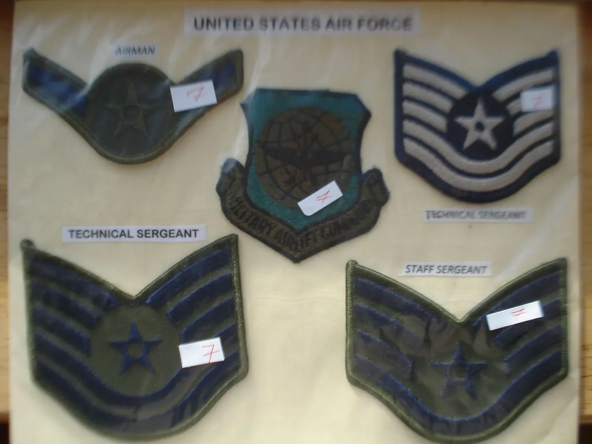 USAF AIRMAN TECHNICAL SOW ON BADGES. 5. - Image 3