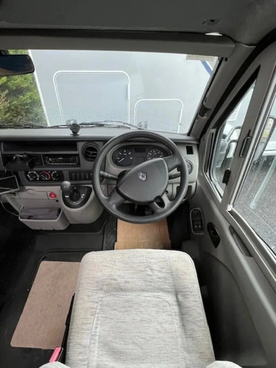 2015 Knaus Sport 6 Berth - Image 3