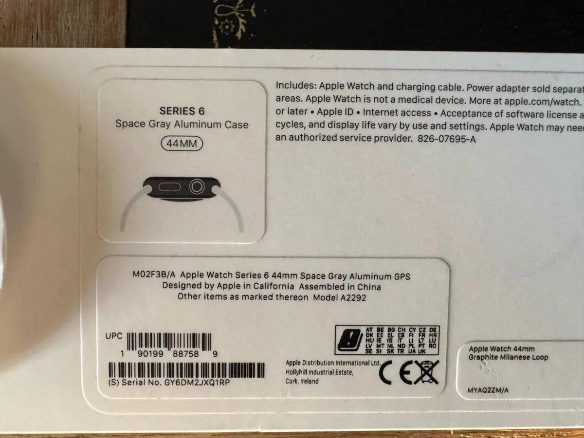 2 x Apple watch 8 & 6 Series - Image 1