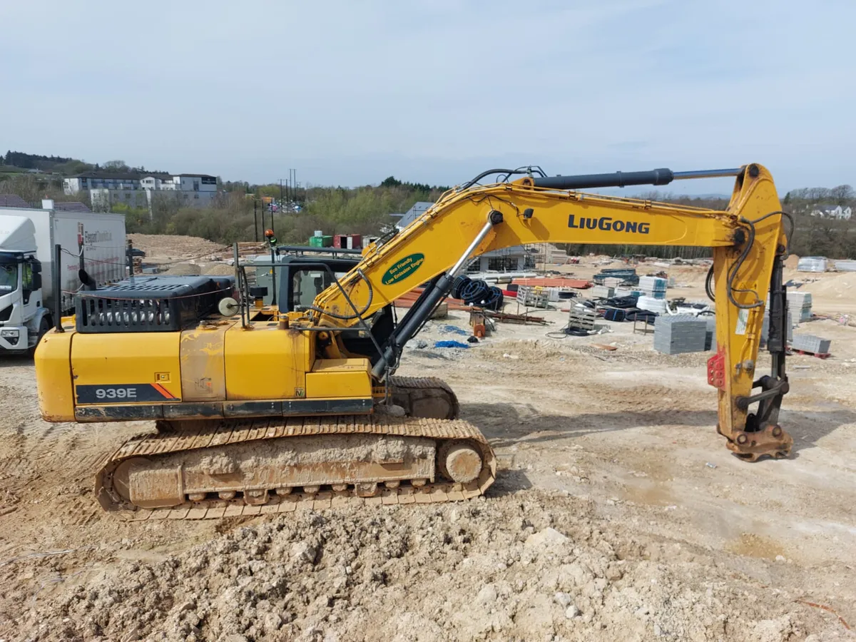 LiuGong 939E - Image 4