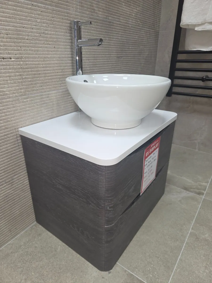 Baltimore 600mm Wall Mounted Vanity Unit & worktop - Image 4
