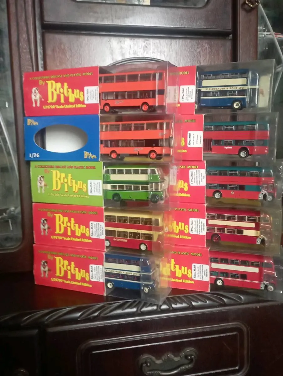 BARGAN OF THE WEEK DIE-CAST DOUBLE DECKER BUSES. - Image 1