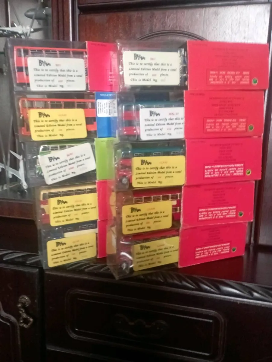 BARGAN OF THE WEEK DIE-CAST DOUBLE DECKER BUSES. - Image 2
