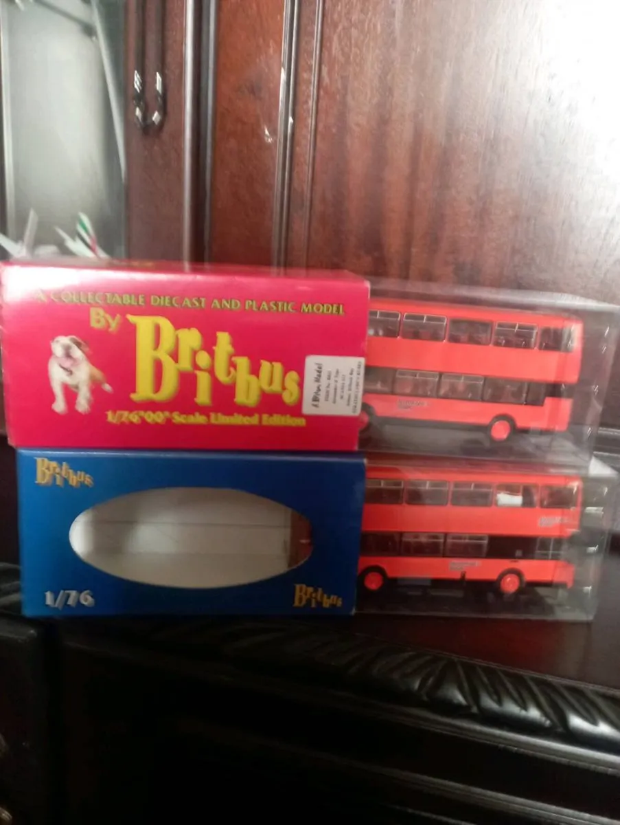 BARGAN OF THE WEEK DIE-CAST DOUBLE DECKER BUSES. - Image 3