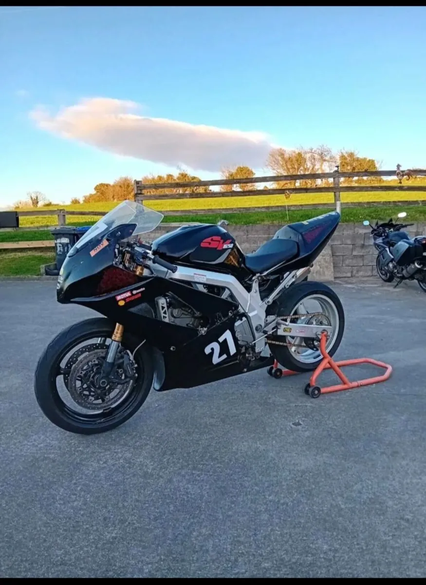 Suzuki SV650 track Bike - Image 1