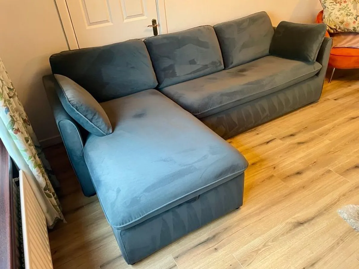 3 seater chaise couch with storage and sofa bed - Image 4