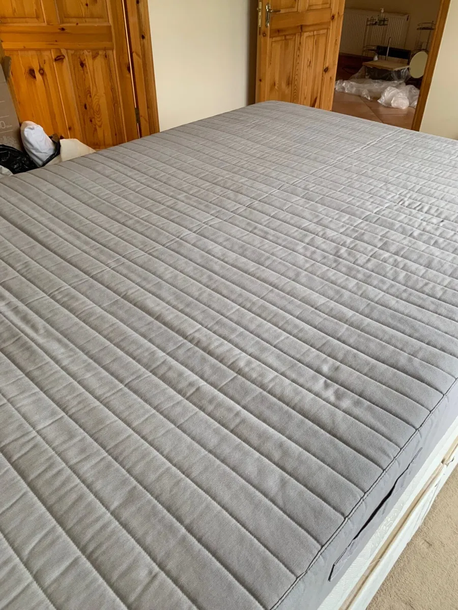 Free Double bed - Image 3