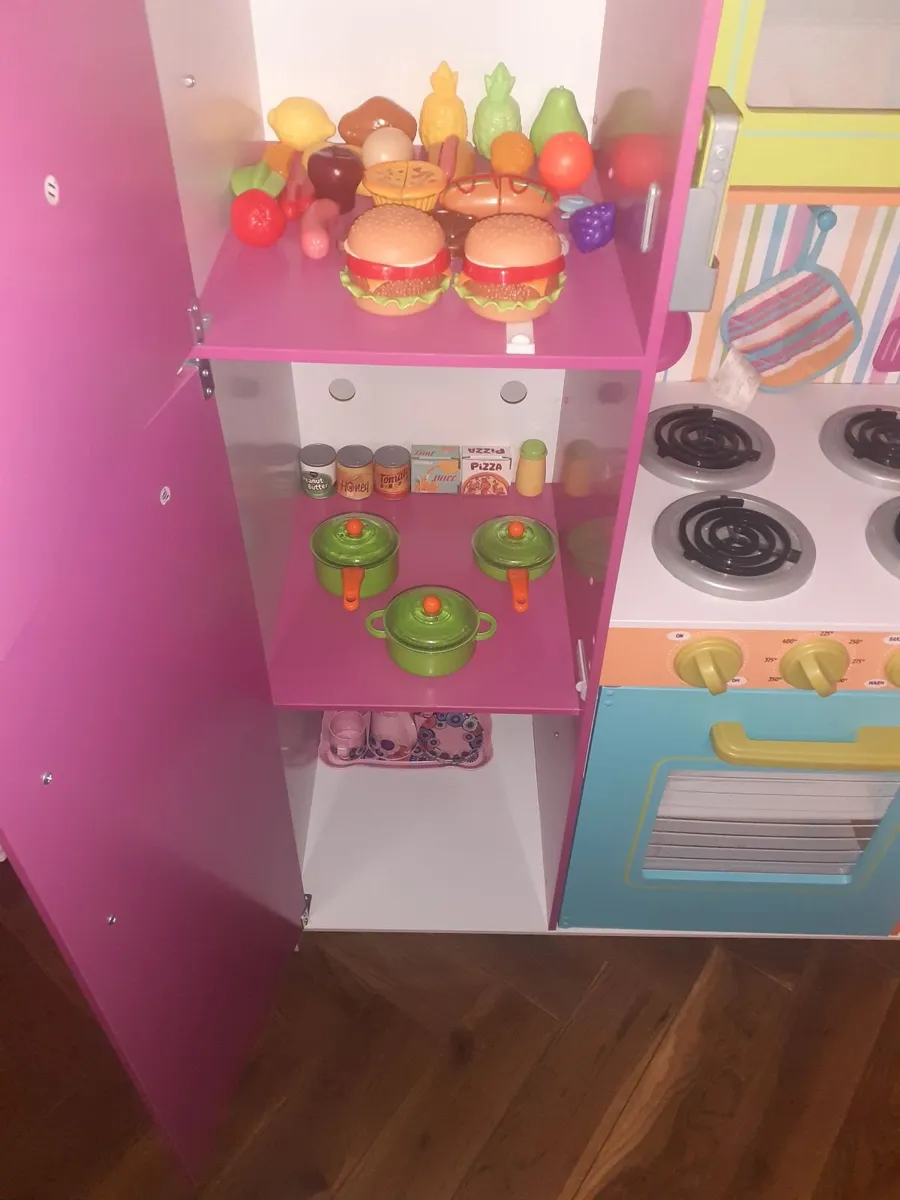 Toy kitchen - Image 4