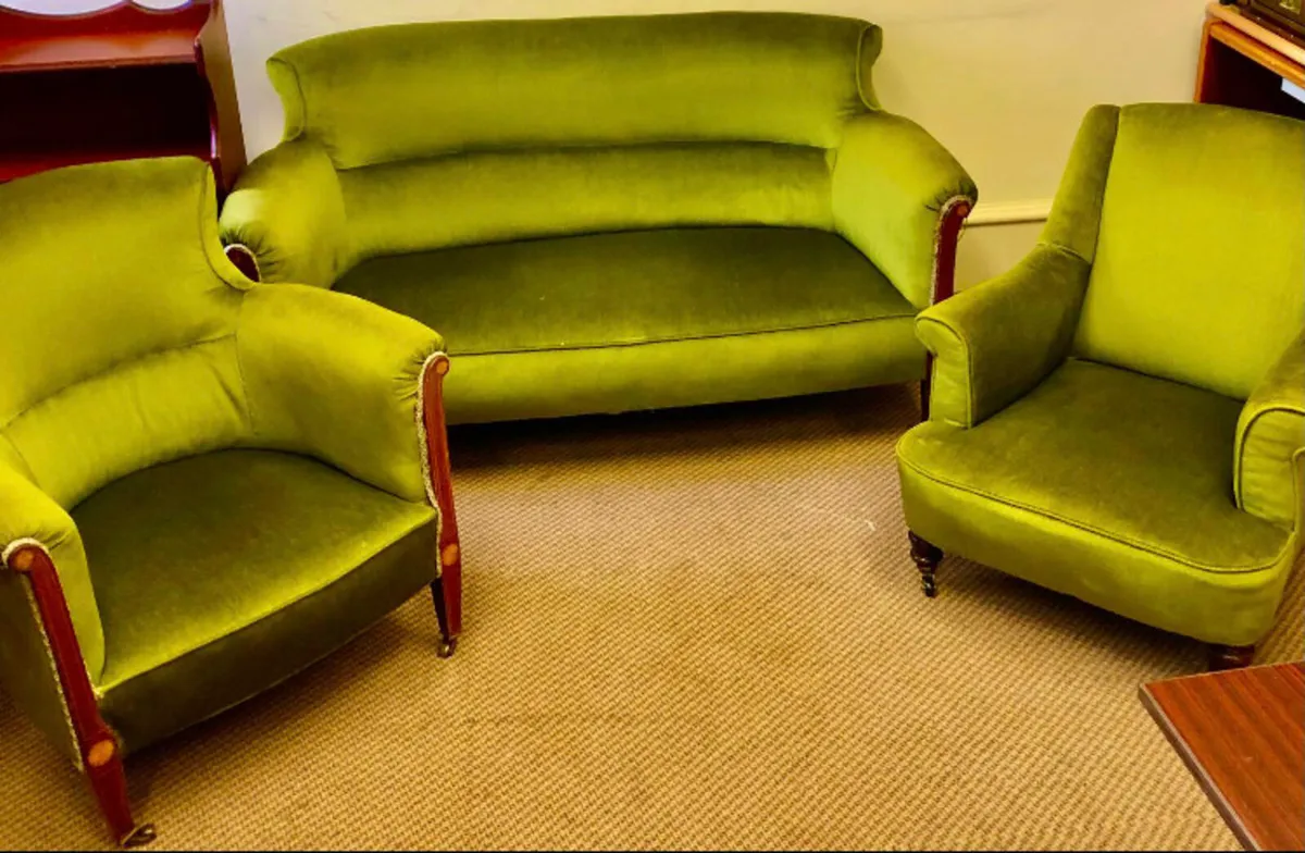 Antique Suite - Image 2