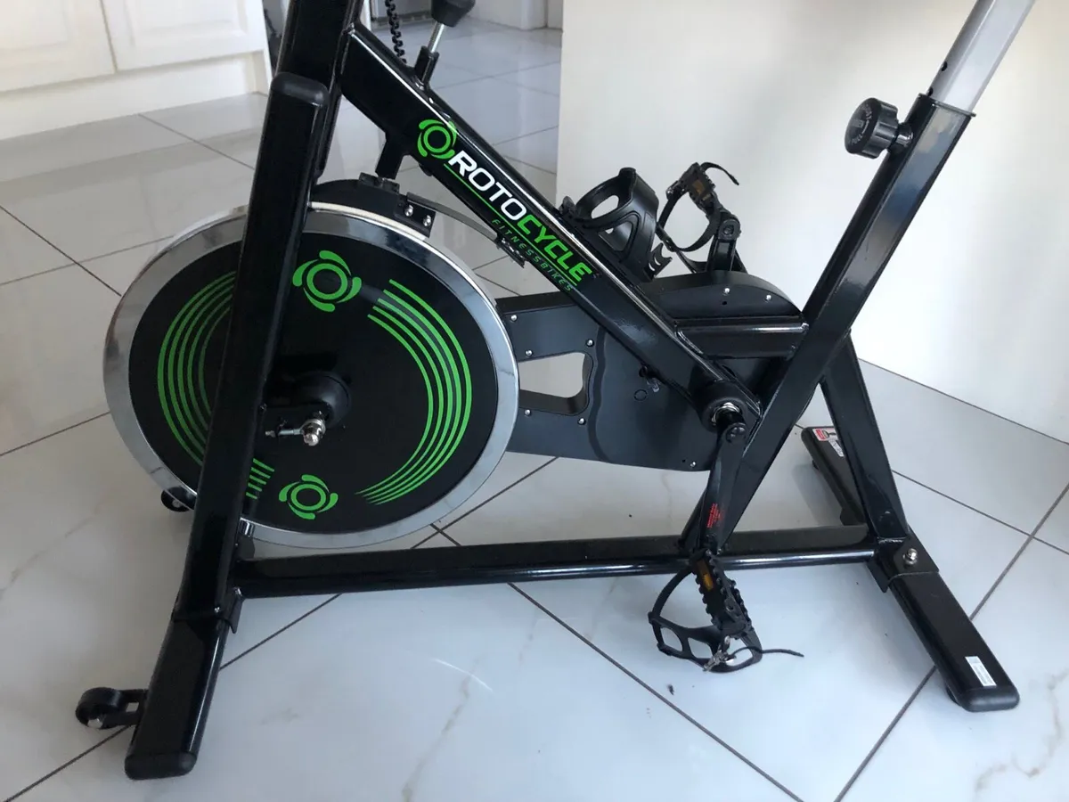 Exercise spin bike - Image 3