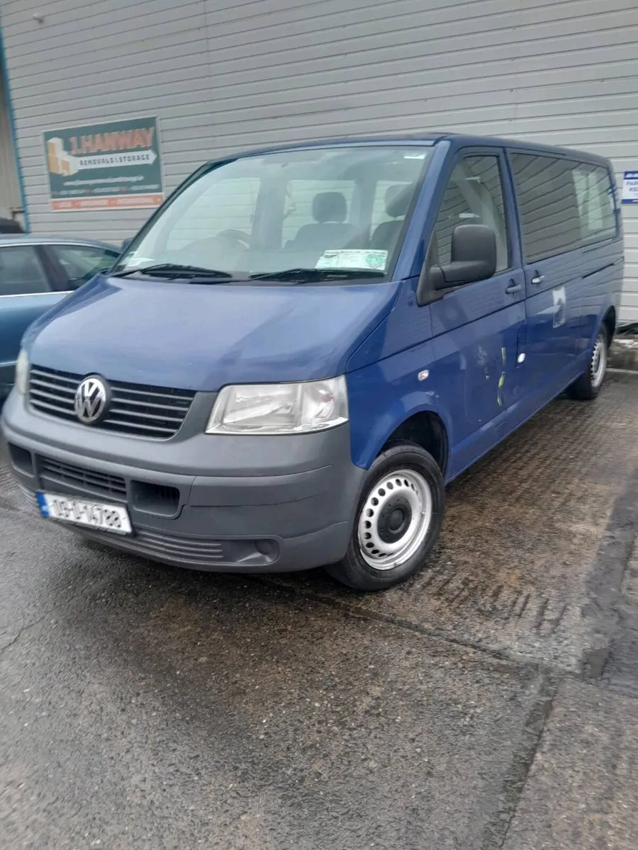 Volkswagen minibus  2009 - Image 3
