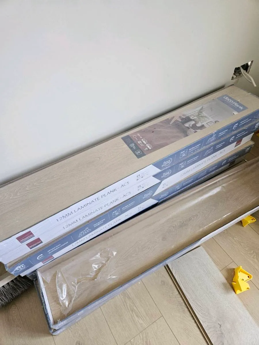 Laminate Flooring - Image 4