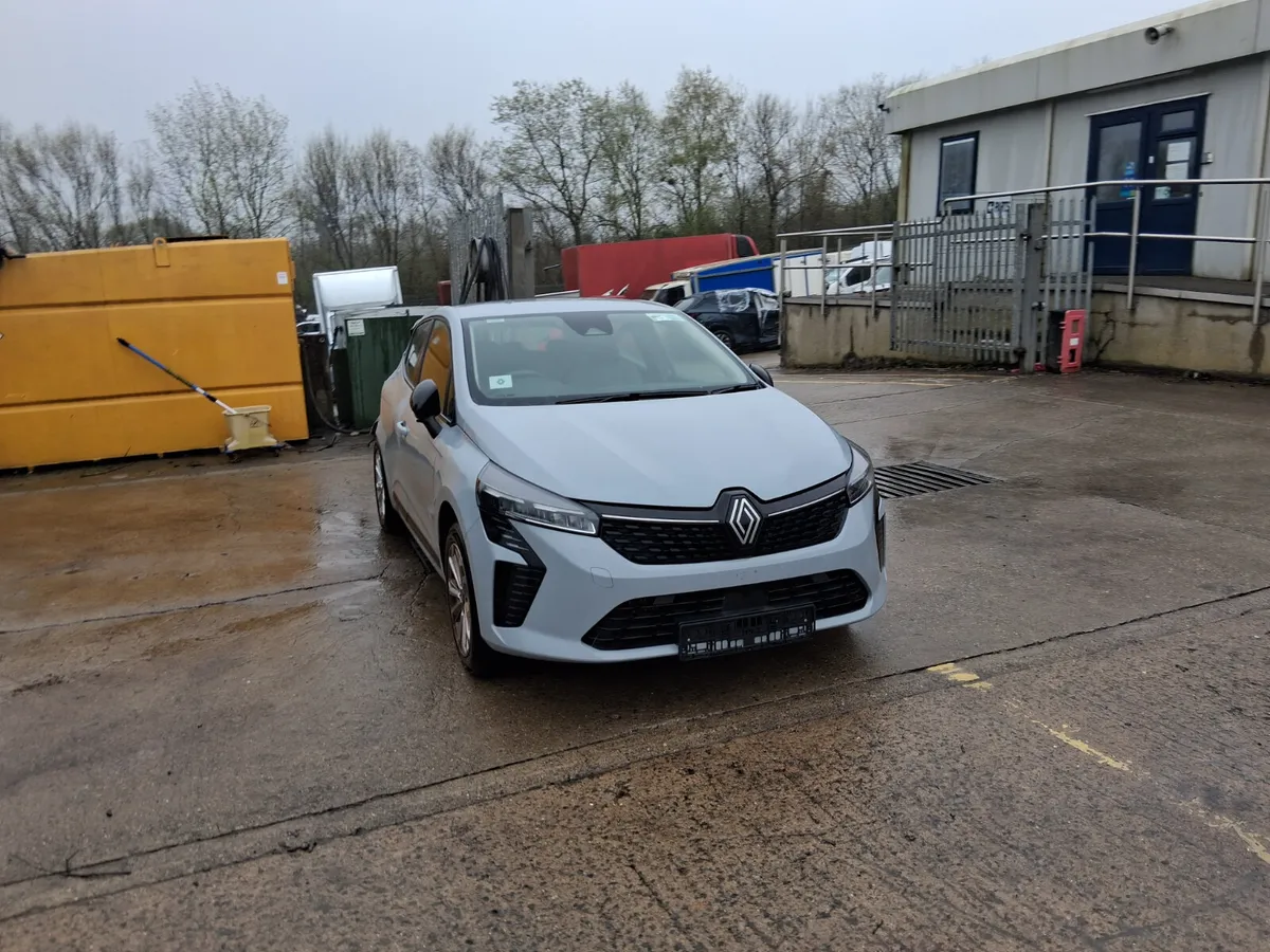 2024 RENAULT CLIO  1 LTR PETROL (for parts only) - Image 3