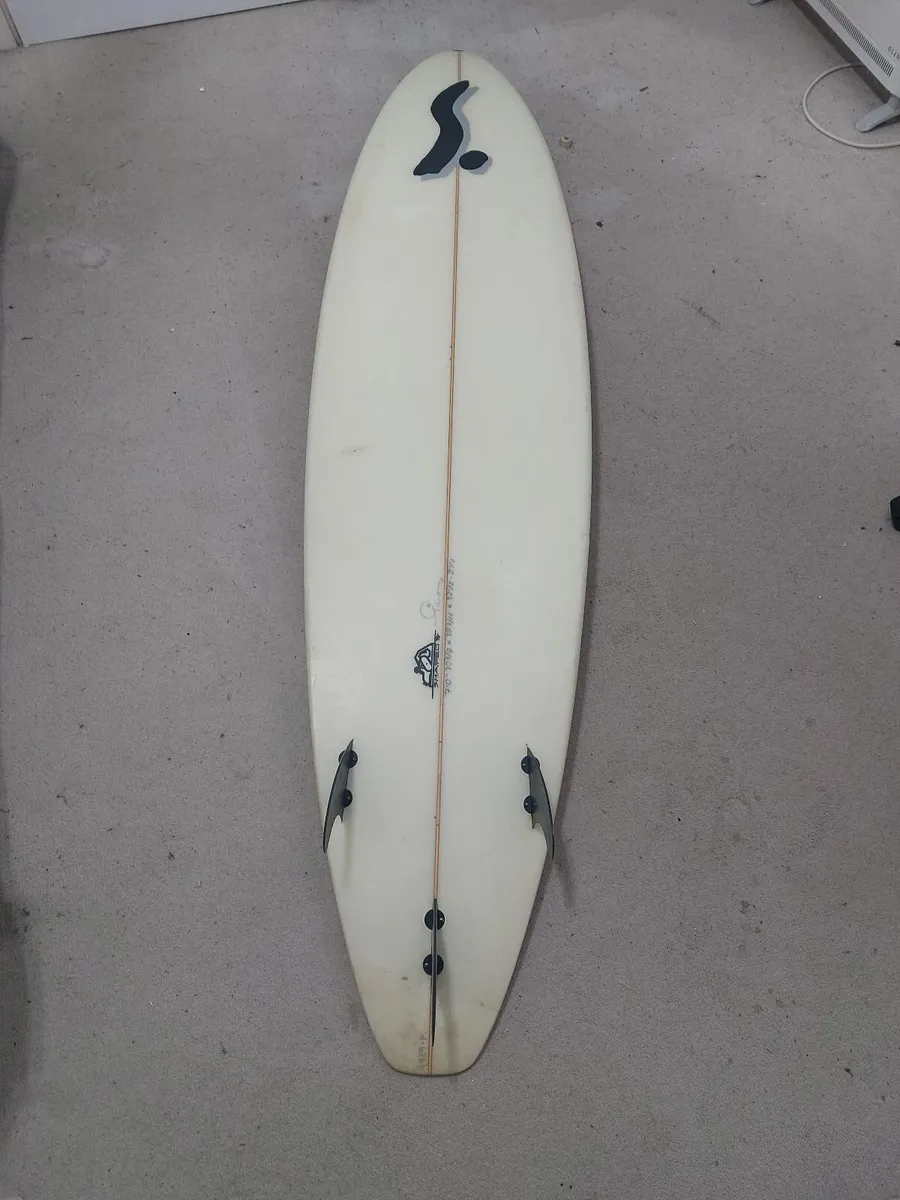 Surfboard - Image 1