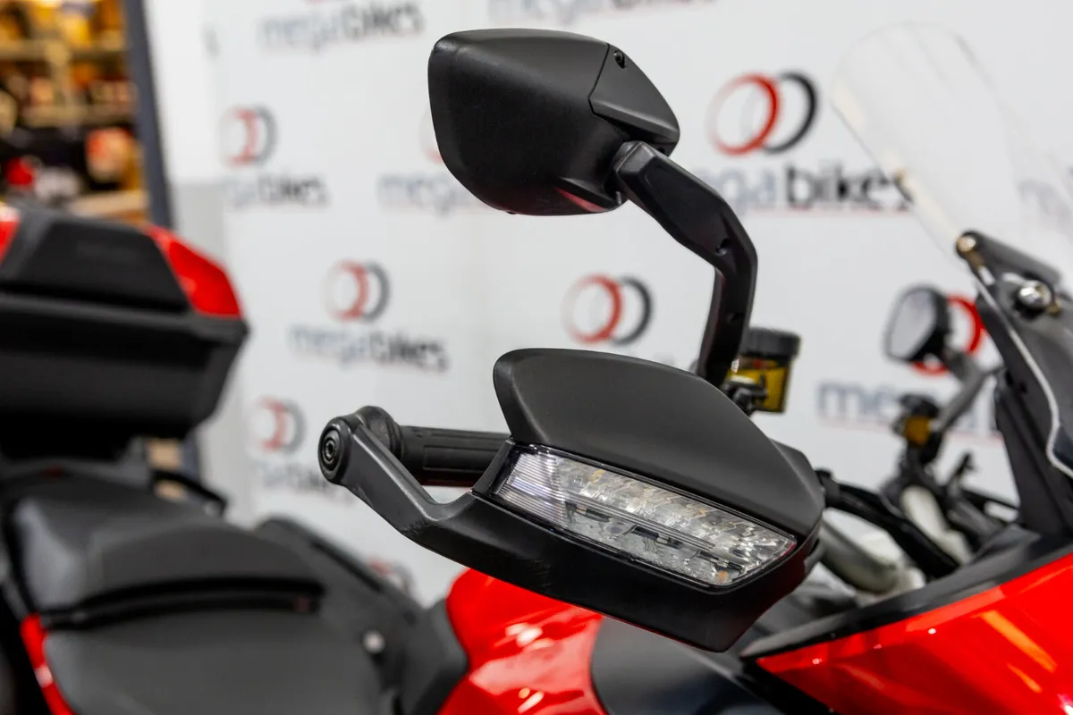 Ducati Multistrada V2S 2023 - Image 3