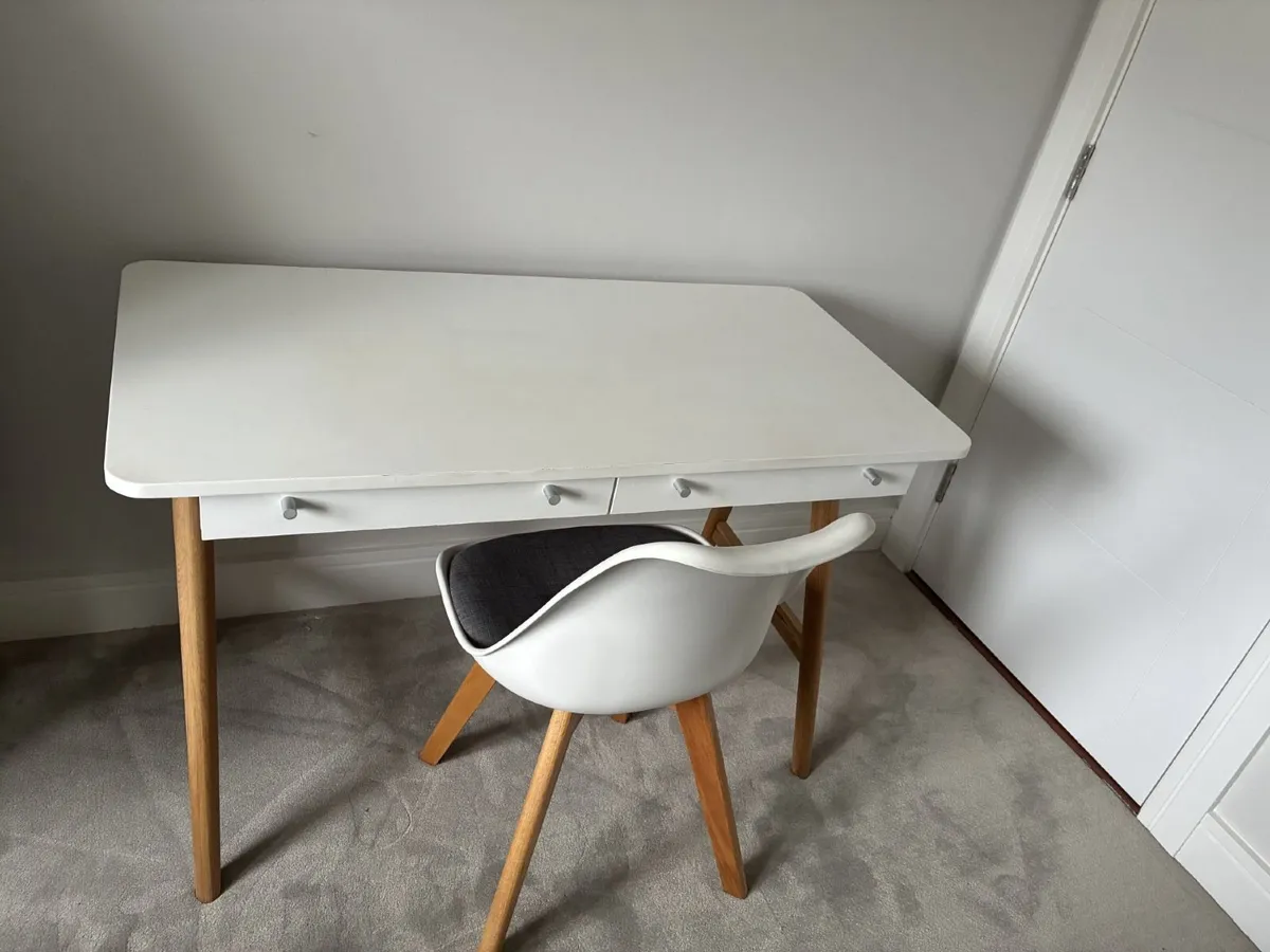 EZLiving Office Desk and Chair - Image 2