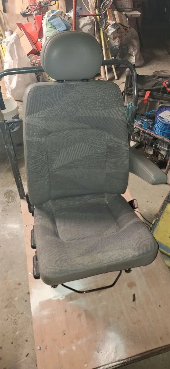 Van Seat renualt master 2008 - Image 1