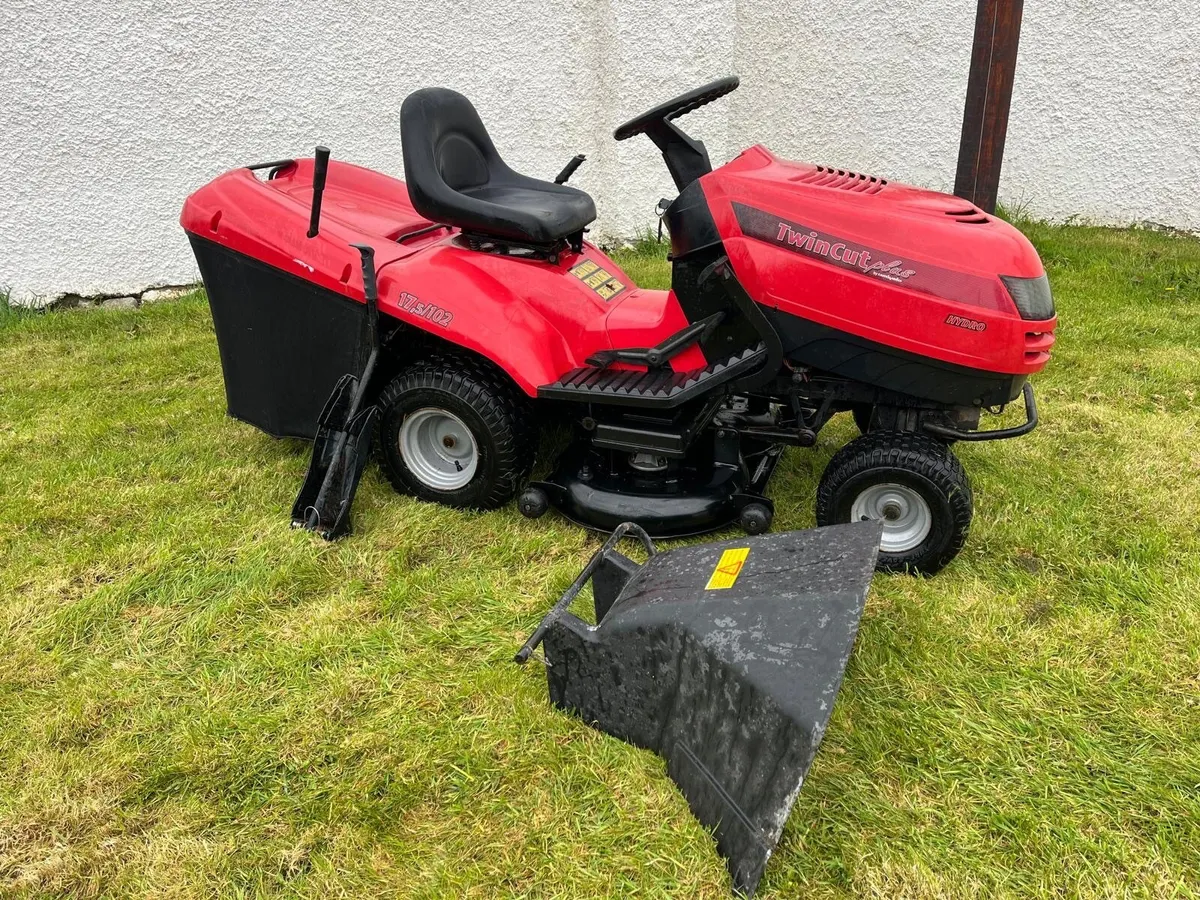 Castle garden 17.5hp 42inch cut ride on lawnmower - Image 4